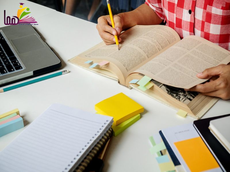 نقش خلاصه_نویسی و یادداشت_برداری در جمع_بندی دروس عمومی